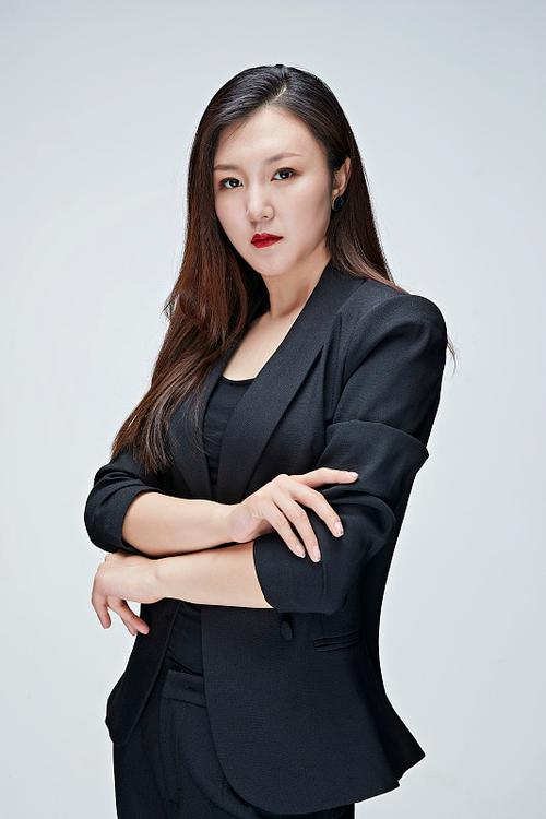 曹金华 视觉与舞美负责人